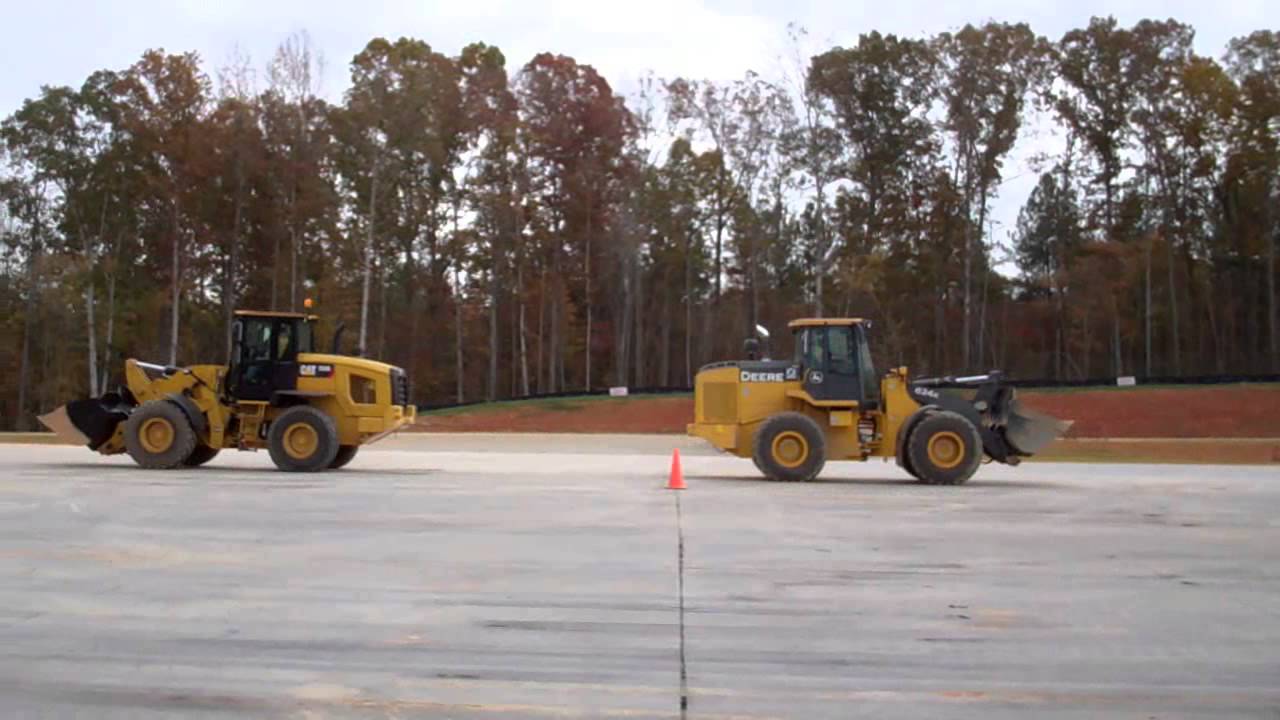 Caterpillar vs. Deere & Company: Comparativa de maquinaria pesada