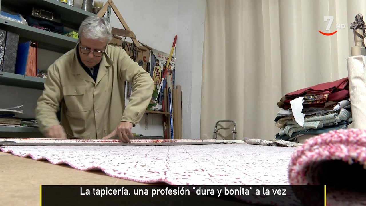 Cuanto-gana-un-Tapicero-de-muebles | Realidad Económica Cuanto gana un Tapicero de muebles