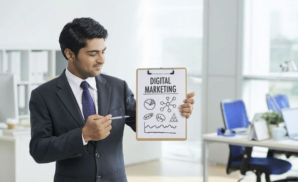 Impulsa la digitalización y el marketing online de tu negocio | Realidad Económica Impulsa la digitalización y el marketing online de tu negocio