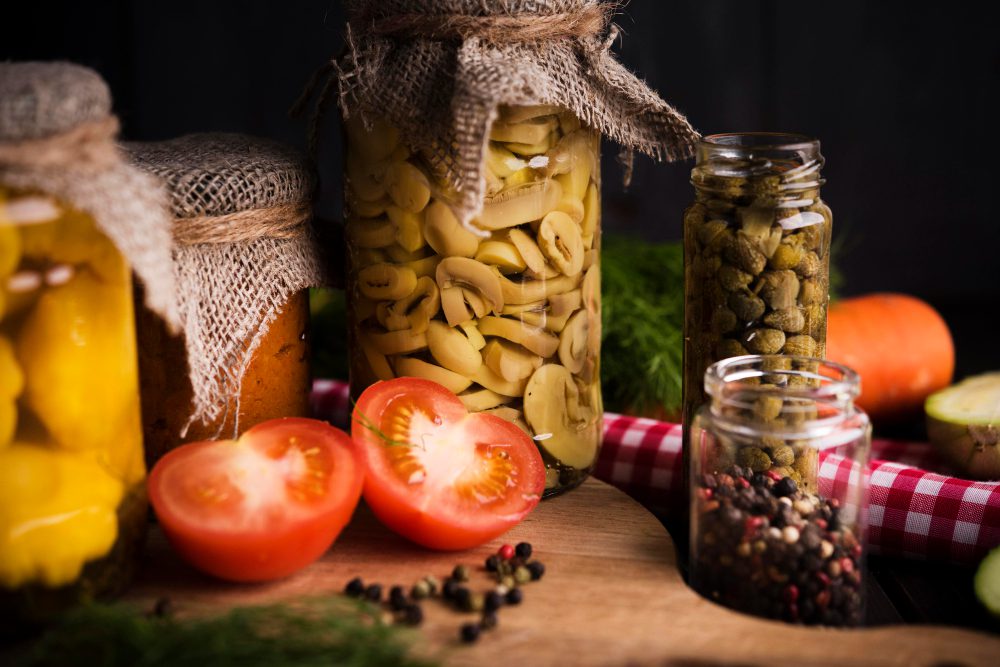 El papel del suministro de frutos secos y encurtidos en la hostelería española