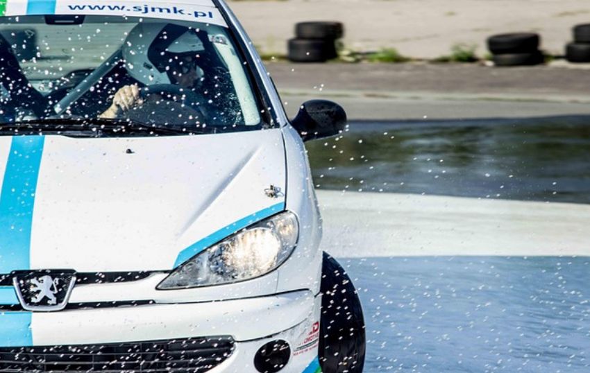 Autoescuela en Valencia y cursos CAP para conductores