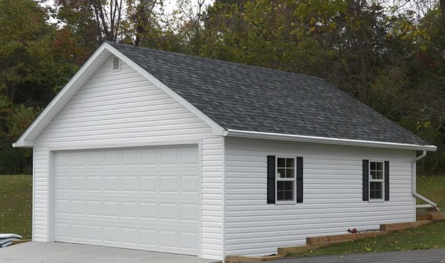 Limpieza de garajes mejora la seguridad en comunidades