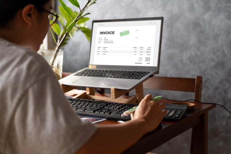 Programas de facturación electrónica y programa para hacer nóminas online: ventajas para tu negocio | Realidad Económica Programas de facturación electrónica y programa para hacer nóminas online: ventajas para tu negocio